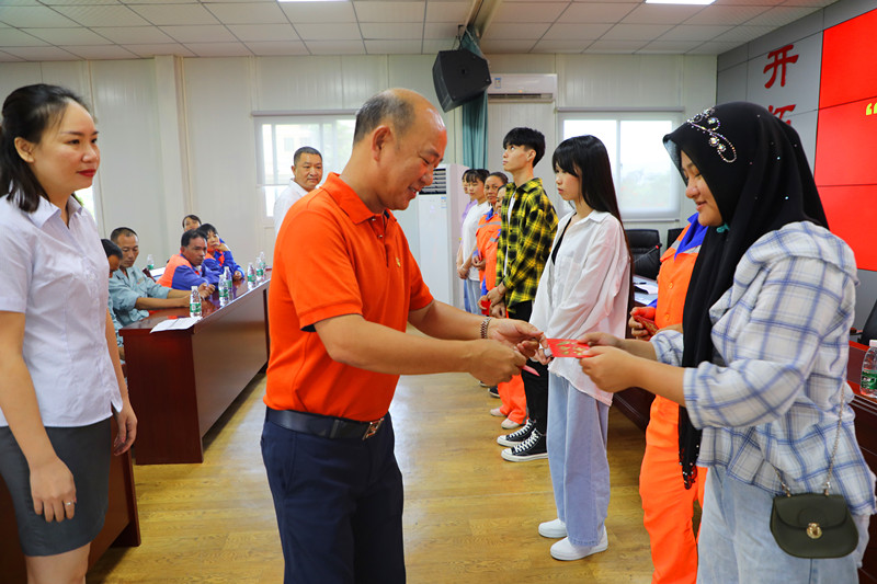 “金秋助學(xué)，圓夢明佳！”明佳集團(tuán)黨支部及工會組織開展愛心助學(xué)活動！